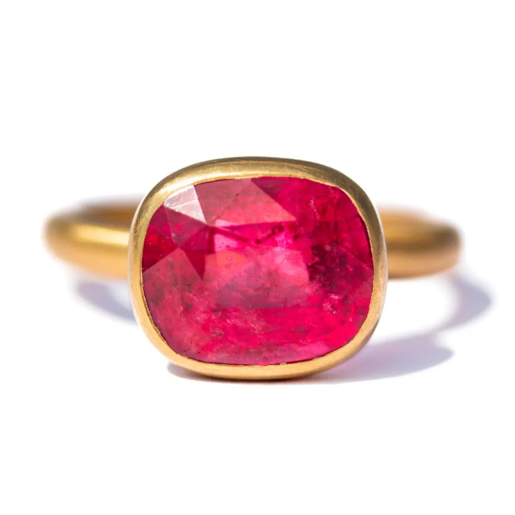 bague_princesse_spinelle__0.webp Bague Princesse Spinelle Rouge