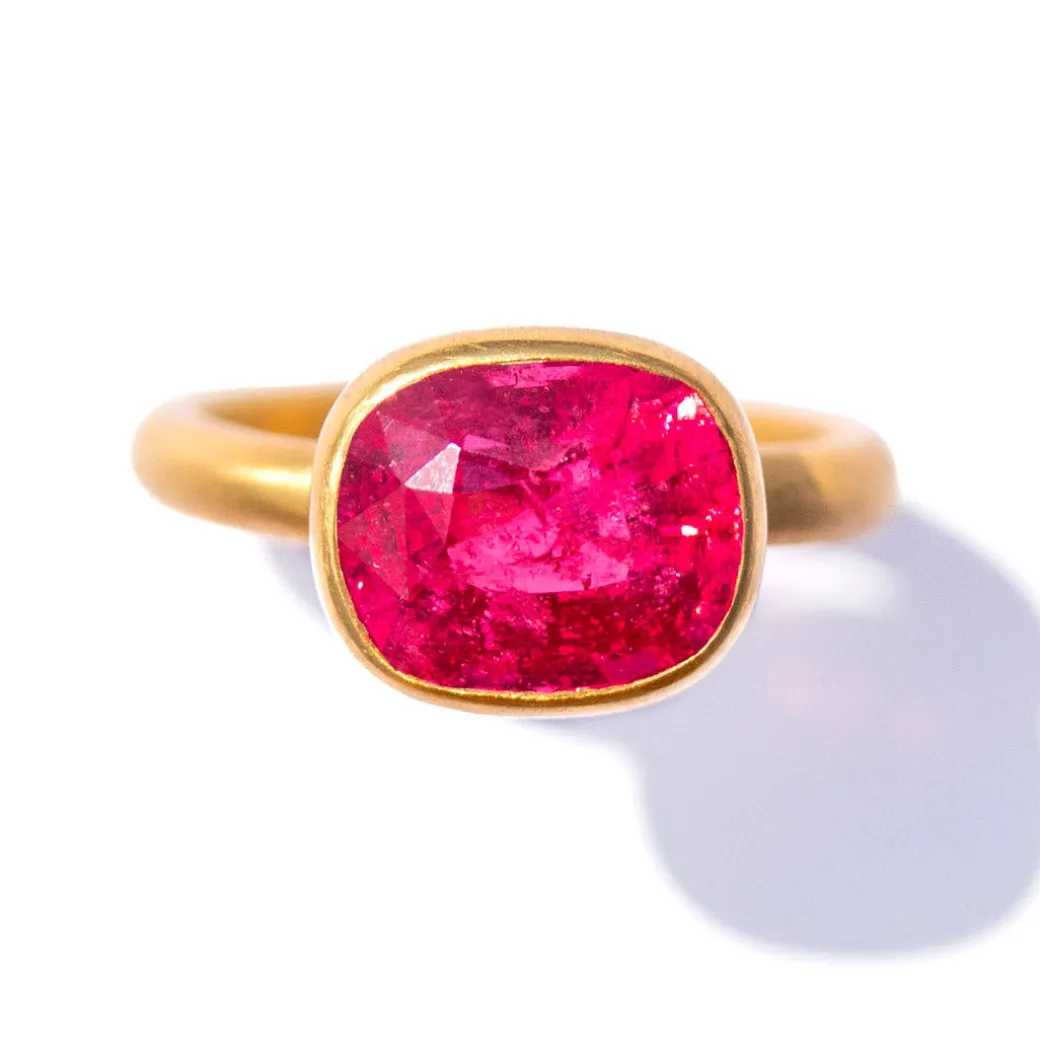 bague_princesse_spinelle__2.webp Bague Princesse Spinelle Rouge