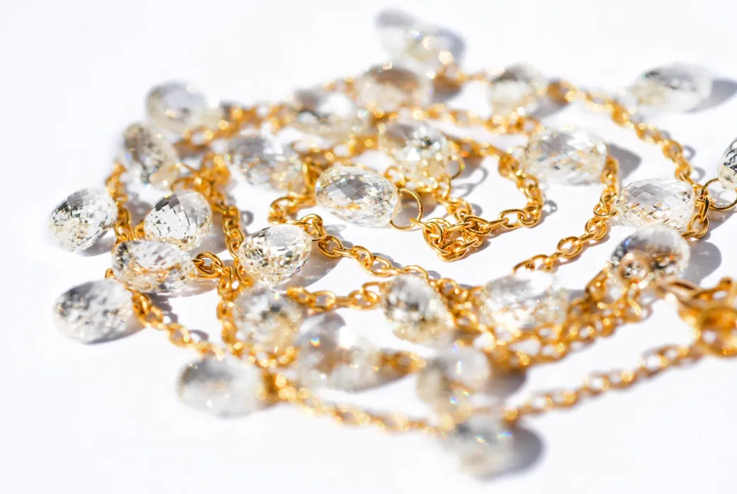 collier_briolettes_diaman_2.webp Collier Briolettes Diamant